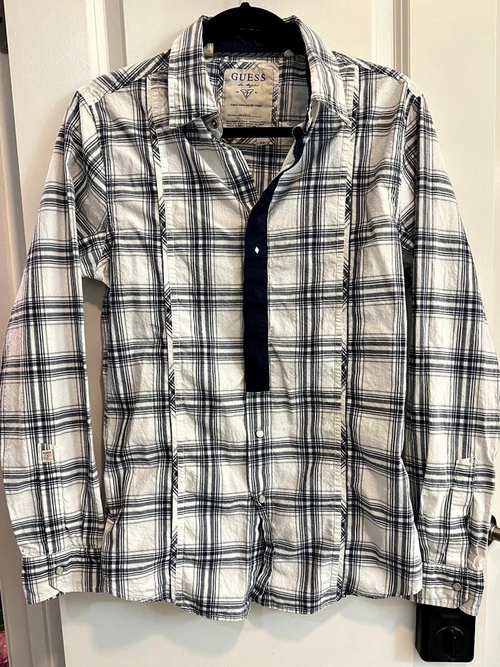 Vintage GUESS Plaid Button Down Shirt in White & Blue